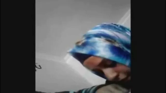 Girls Out film sex amateur francais West - Skinny Celine aime son jouet en argent