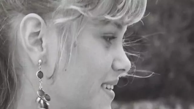 Papa - Une écolière porno francais gratuit hd sale se fait baiser