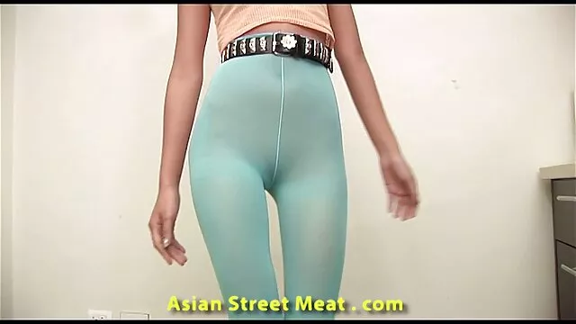 ils s'amusent dans film adulte francais gratuit leur chambre