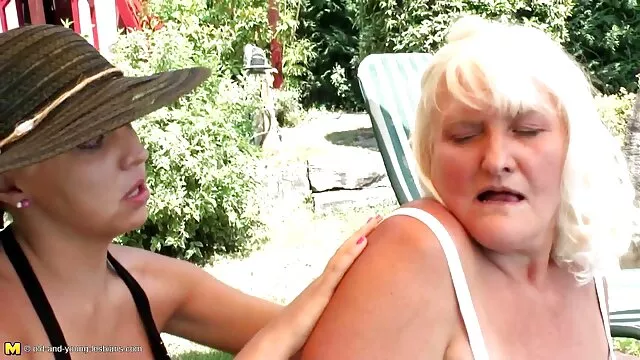 Curly BBW saute sur la bite video de sexe gratuit francais d'un inconnu